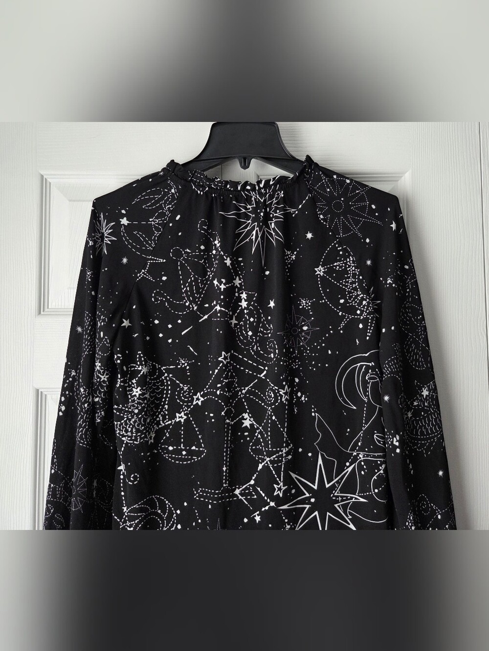 White House Black Market Black Star & Constellation Tie-Neck Blouse - Picture 8 of 10